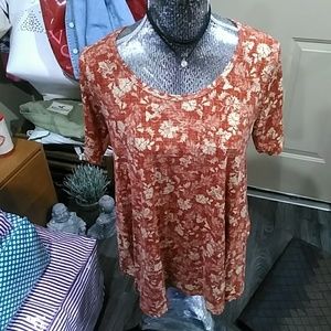 LuLaRoe shirt